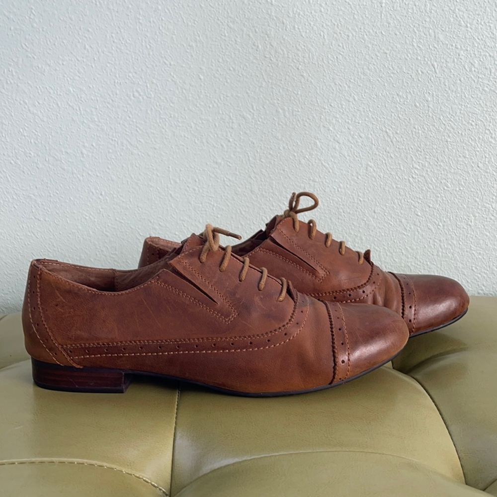 Miz Mooz cognac oxfords